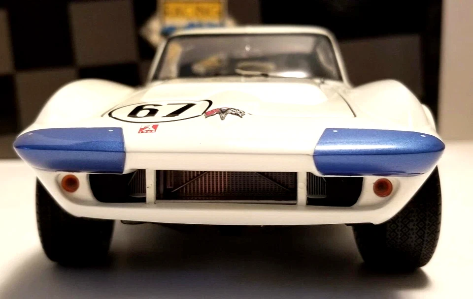 1:18 Roger Penske Exoto 1964 Chevy Corvette Grand Sport #67 3rd PL Road America