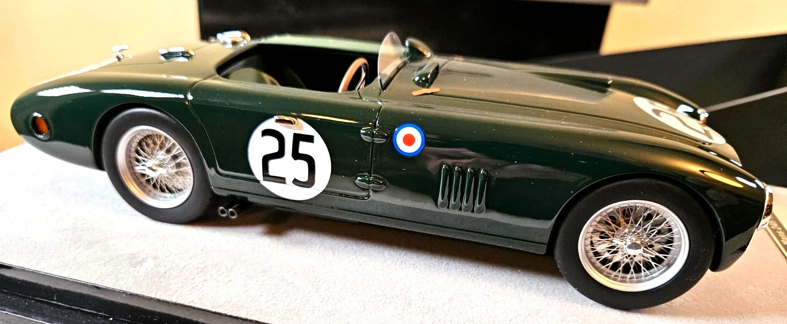 Tecnomodel 1952 Aston Martin DB3S Spyder #25 Race Car UK Green 1/18 LeMans LE 80