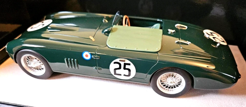 Tecnomodel 1952 Aston Martin DB3S Spyder #25 Race Car UK Green 1/18 LeMans LE 80